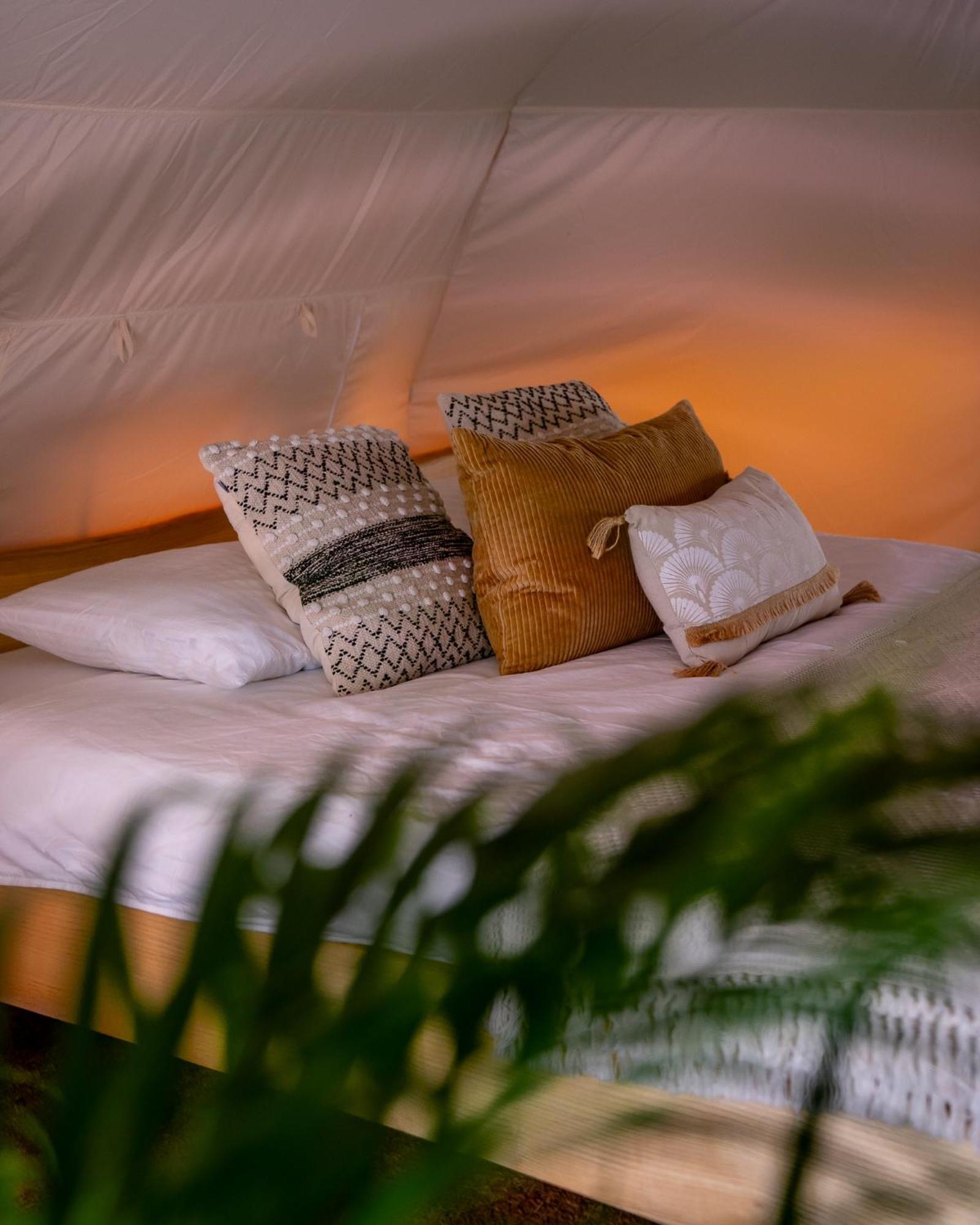Hotel Glamping Gozdna Jasa Bovec Esterno foto