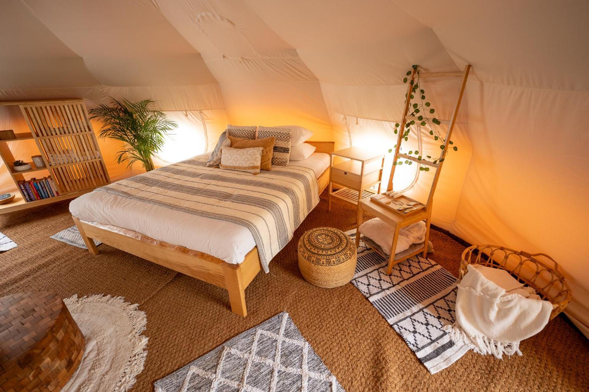Hotel Glamping Gozdna Jasa Bovec Esterno foto